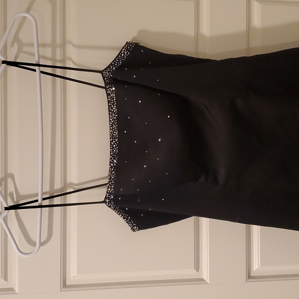 Black sparkly prom dress
